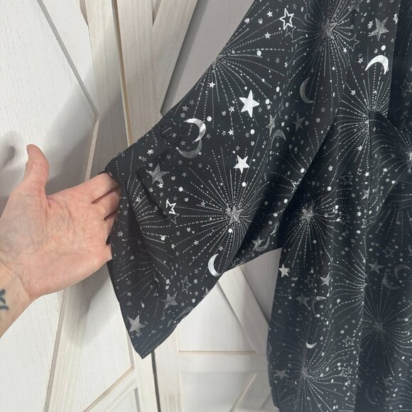 Torrid Harper 3/4 Sleeve Pullover Blouse - Picture 6 of 6